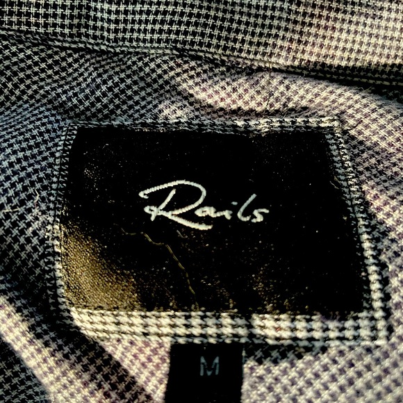 Rails shirt in excellent condition - Picture 2 of 2